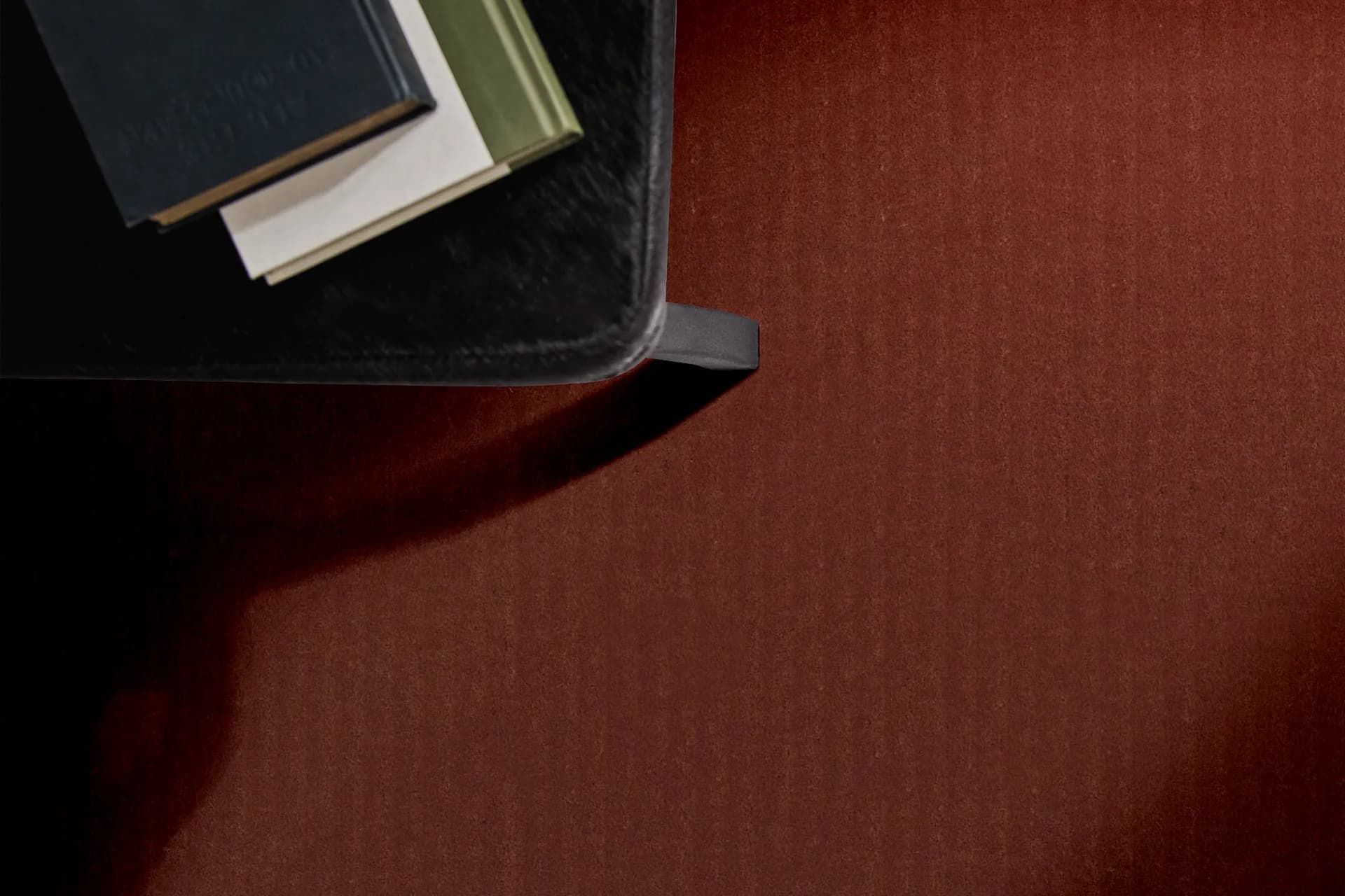 Anderson Tuftex carpet in a deep red Velluto Rosso colorway in a room setting