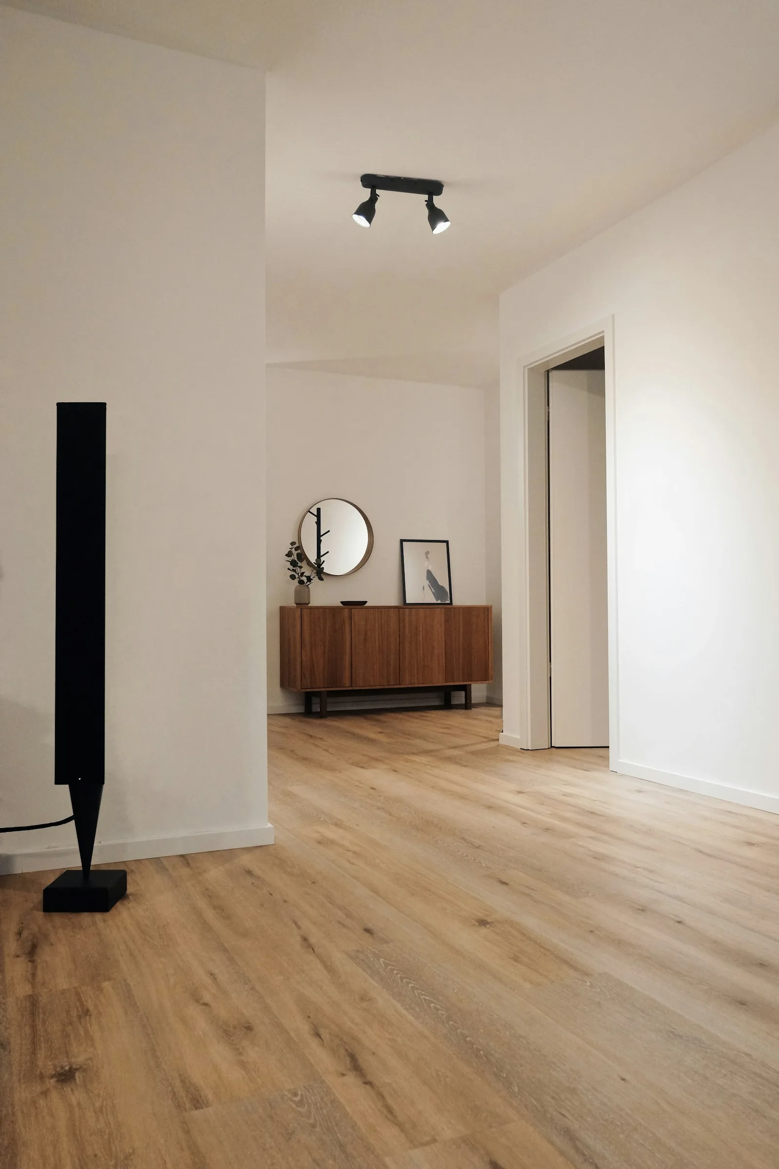 Blackburn's Interiors why is my floor squeaking blog photo (why-is-my-floor-squeaking-hero)